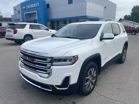 Used 2023 GMC Acadia SLE w/ Driver Convenience Package image 2