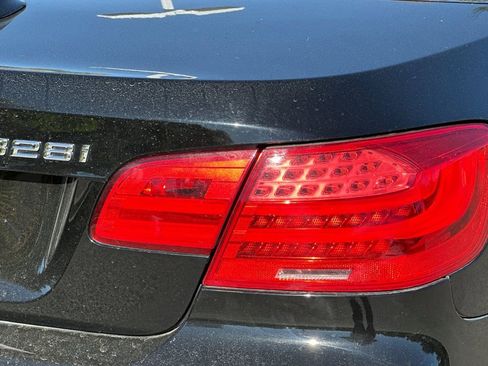 Used 2011 BMW 328i Convertible image 28