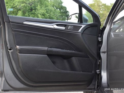 Used 2014 Ford Fusion Titanium FWD image 8
