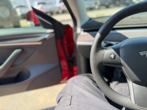Used 2023 Tesla Model 3 Standard Range RWD image 7