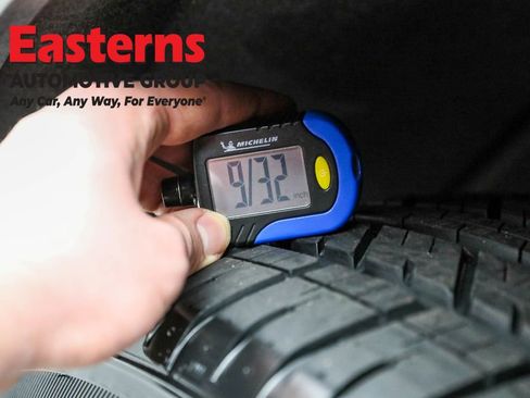 Used 2023 Chevrolet Suburban Premier image 27