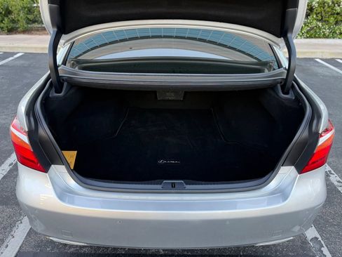 Used 2010 Lexus LS 460 RWD image 37
