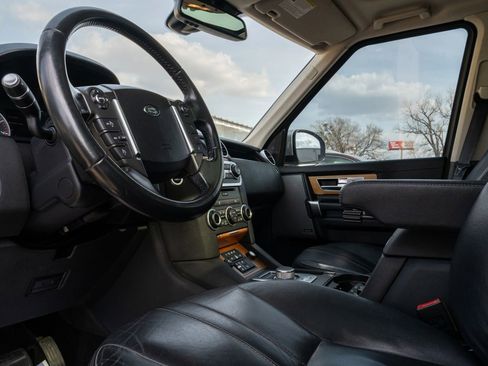 Used 2016 Land Rover LR4 HSE Silver Edition image 20