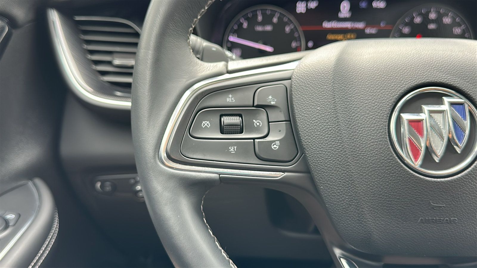Used 2023 Buick Envision Essence AWD/4WD image 14
