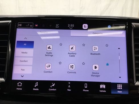 Used 2023 Chrysler Pacifica Limited image 30