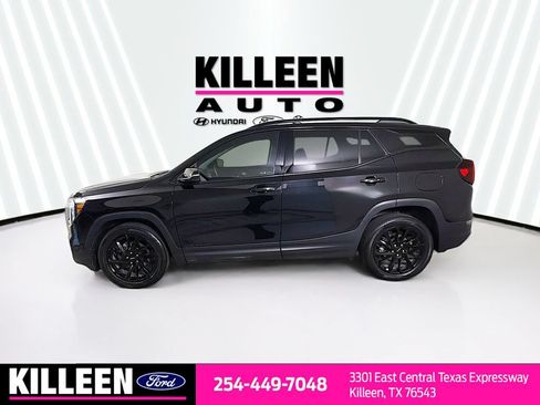 Used 2024 GMC Terrain SLT w/ Elevation Edition FWD image 4