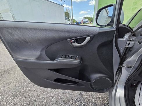 Used 2013 Honda Fit image 9