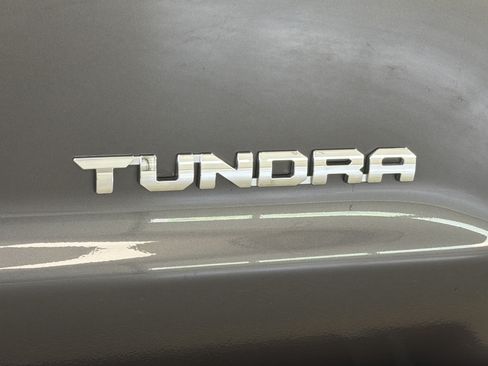 Used 2018 Toyota Tundra Limited w/ Limited Premium Package AWD/4WD image 42
