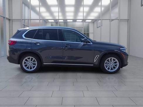 Used 2022 BMW X5 xDrive40i w/ Premium Package AWD/4WD image 9