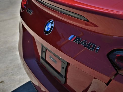 Used 2025 BMW Z4 M40i w/ Edition image 10