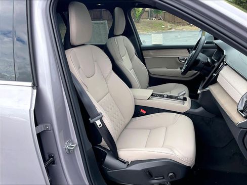 New 2026 Volvo XC90 T8 Plus w/ Protection Package AWD/4WD image 32