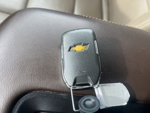 Used 2017 Chevrolet Suburban Premier image 73