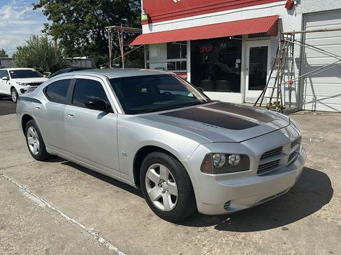 Used 2008 Dodge Charger SE RWD image 3