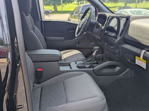 New 2026 Nissan Frontier SV AWD/4WD image 19