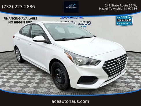 Used 2022 Hyundai Accent SE image 1