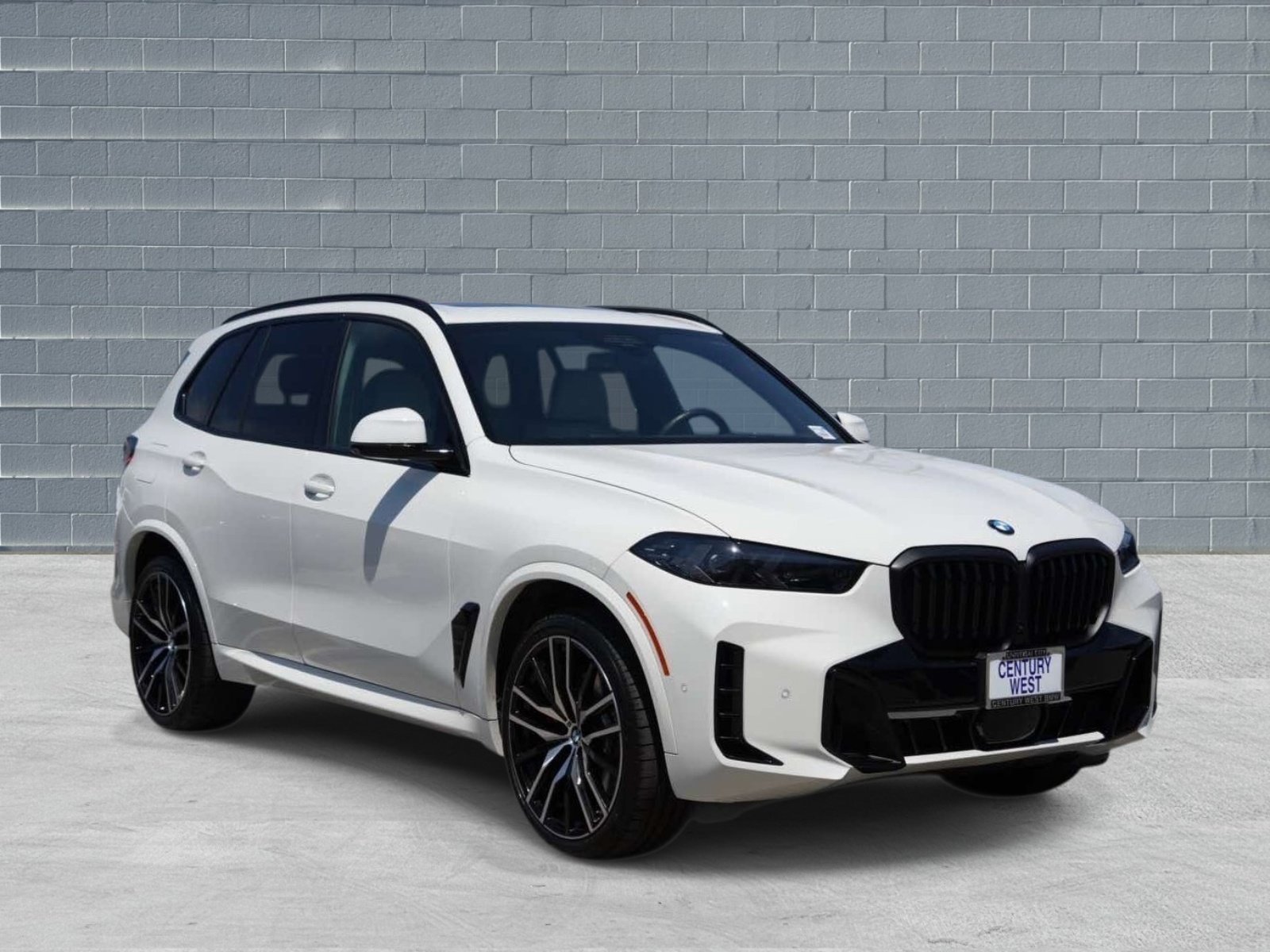 Used 2025 BMW X5 sDrive40i w/ M Sport Package RWD image 1