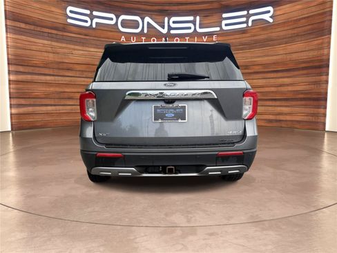 Certified 2021 Ford Explorer XLT w/ Equipment Group 202A AWD/4WD image 6