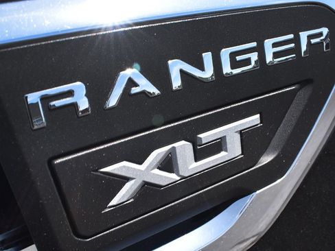 Used 2019 Ford Ranger XLT w/ Equipment Group 302A Luxury AWD/4WD image 8