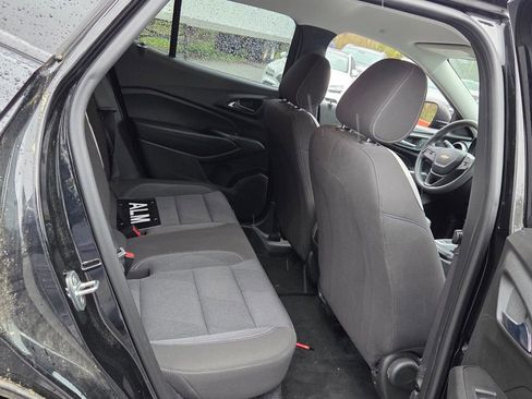 Used 2024 Chevrolet Trax LS FWD image 14