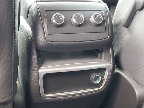 Used 2009 GMC Acadia SLE w/ Preferred Package FWD image 27