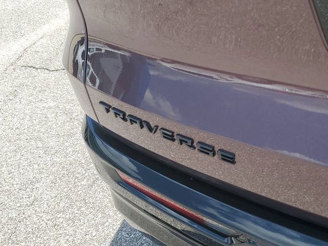 New 2026 Chevrolet Traverse RS w/ LPO, Floor Liner Package FWD image 7