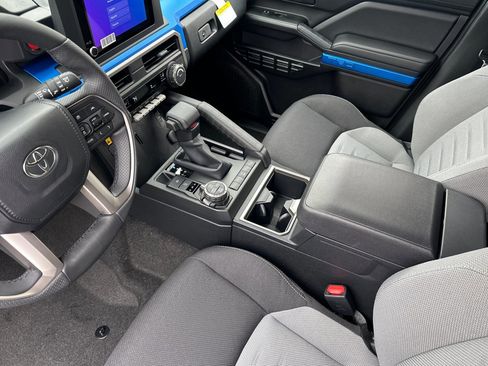 New 2026 Toyota 4Runner TRD Off-Road image 9