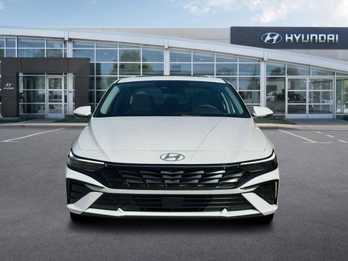 New 2026 Hyundai Elantra Limited FWD image 12