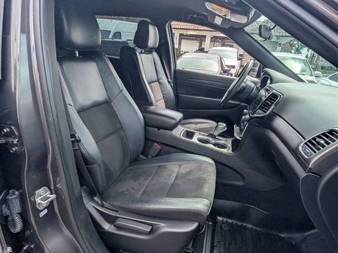 Used 2021 Jeep Grand Cherokee Laredo X image 18