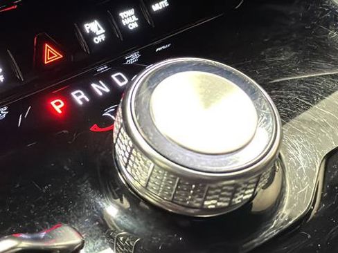 Used 2024 Jeep Wagoneer Series II image 19