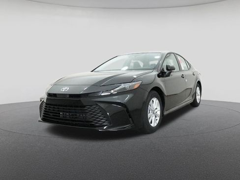 New 2026 Toyota Camry LE image 32