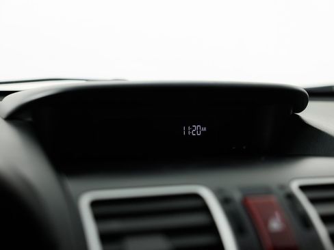 Used 2017 Subaru Crosstrek 2.0i Premium image 24