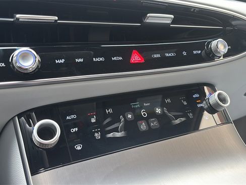 New 2026 Genesis GV70 2.5T Advanced image 24