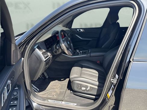 Used 2022 BMW X5 xDrive40i w/ M Sport Package AWD/4WD image 12