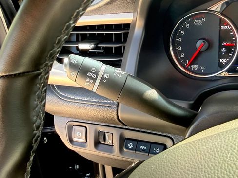 Used 2023 GMC Acadia Denali w/ Denali Technology Package AWD/4WD image 39