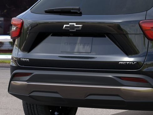 New 2026 Chevrolet Trax ACTIV w/ Driver Confidence Package FWD image 38