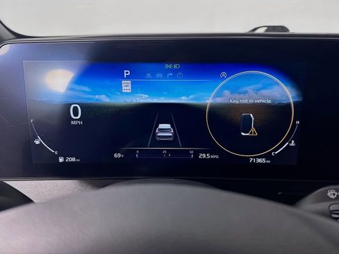 Used 2023 Kia Sportage SX image 12