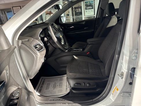 Used 2023 Chevrolet Equinox LT AWD/4WD image 15