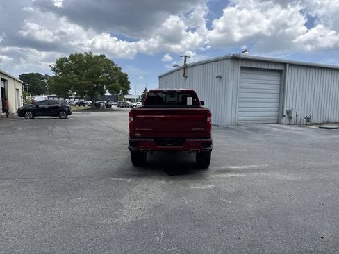 Used 2022 Chevrolet Silverado 1500 High Country w/ High Country Premium Package AWD/4WD image 6