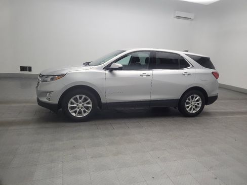 Used 2019 Chevrolet Equinox LT FWD image 2