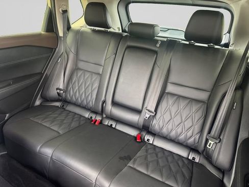 Used 2023 Nissan Rogue Platinum w/ Platinum Premium Package FWD image 13