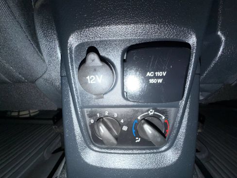 Used 2020 Ford Transit Connect XL FWD image 22