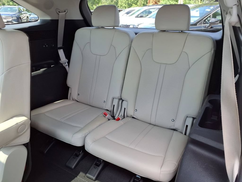 Used 2023 Kia Sorento SX Prestige w/ Panoramic Sunroof Package AWD/4WD image 22