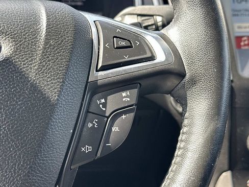 Used 2018 Ford Edge SEL w/ Equipment Group 201A AWD/4WD image 23