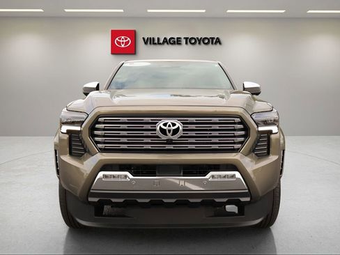 Certified 2026 Toyota Tacoma Limited AWD/4WD image 8