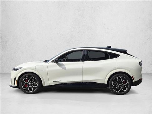 Certified 2022 Ford Mustang Mach-E GT AWD/4WD image 8