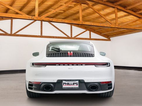 Used 2020 Porsche 911 Carrera RWD image 4