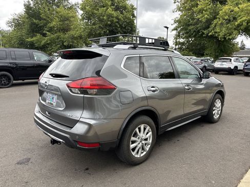 Used 2020 Nissan Rogue SV AWD/4WD image 4