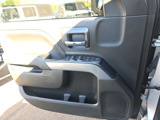 Used 2018 Chevrolet Silverado 1500 LT w/ All Star Edition AWD/4WD image 25