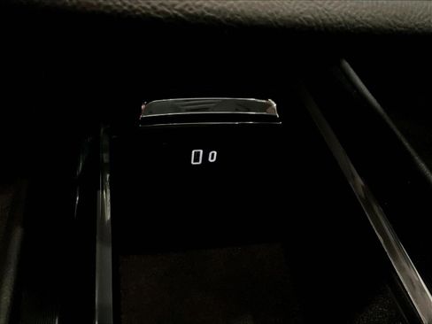 Used 2022 Lincoln Corsair AWD w/ Equipment Group 101A image 16