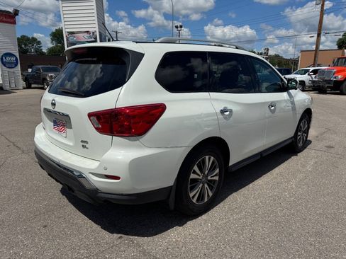 Used 2017 Nissan Pathfinder SL w/ SL Premium Package AWD/4WD image 6